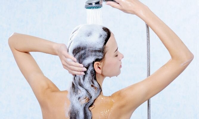 Cómo se debe lavar el cabello